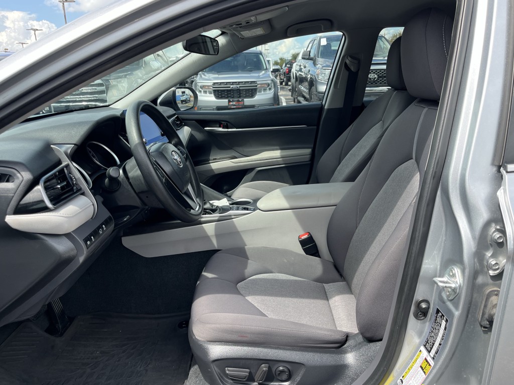 2023 Toyota Camry Image 26