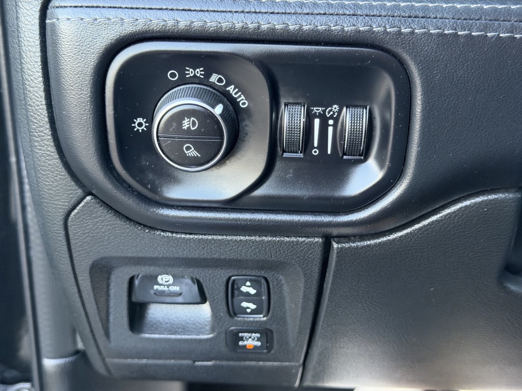 2022 RAM 1500 Image 16