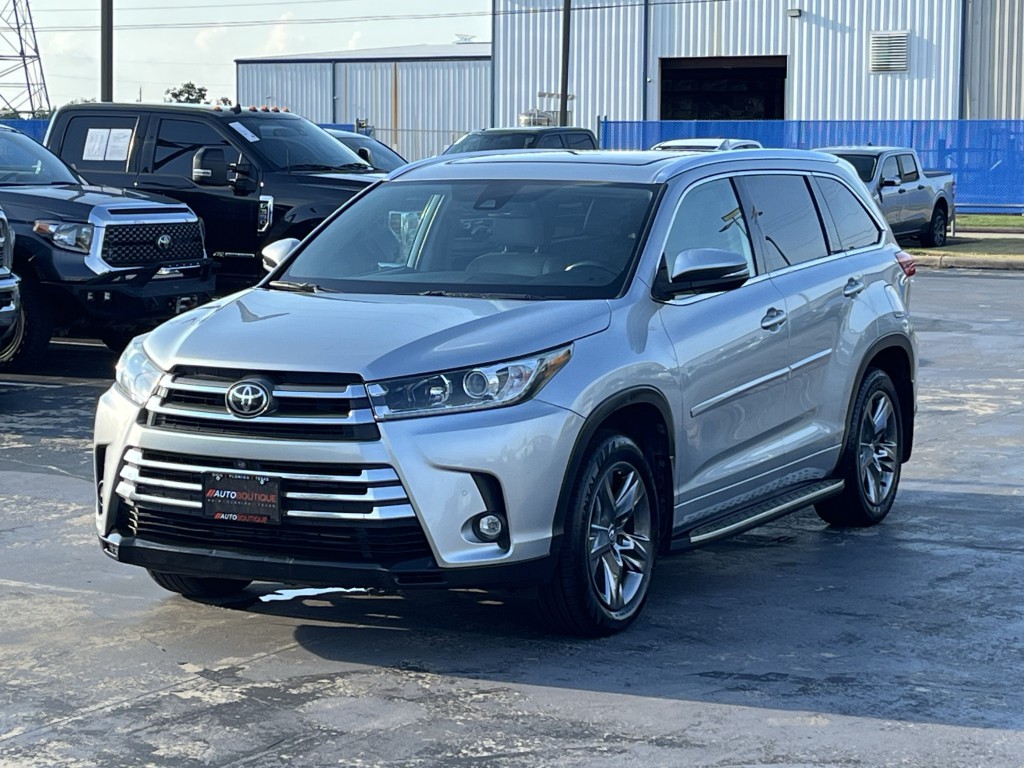 2019 Toyota Highlander Image 3