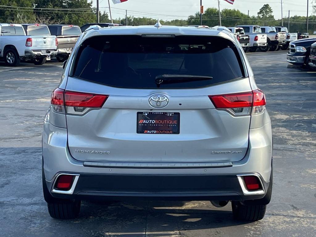2019 Toyota Highlander Image 10