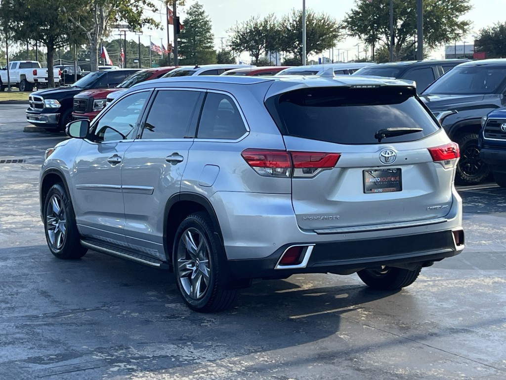 2019 Toyota Highlander Image 12