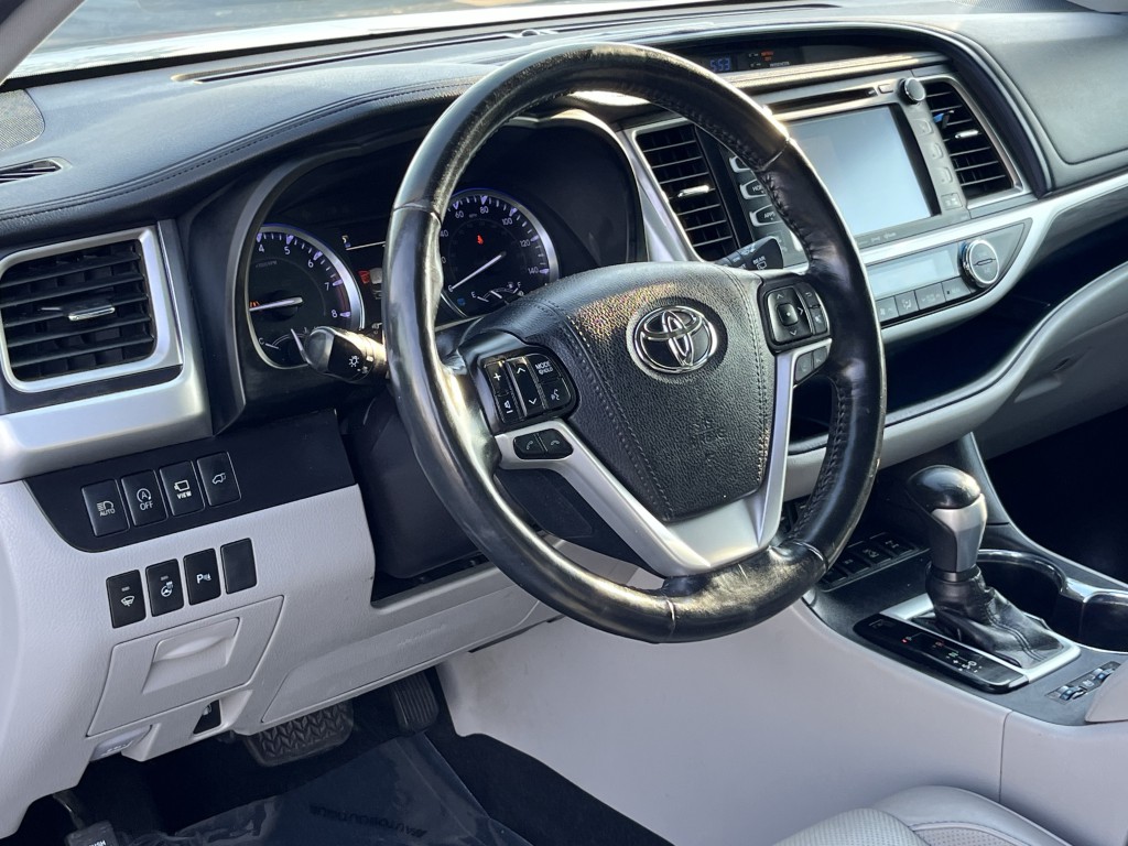 2019 Toyota Highlander Image 15