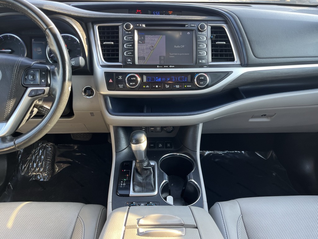 2019 Toyota Highlander Image 24