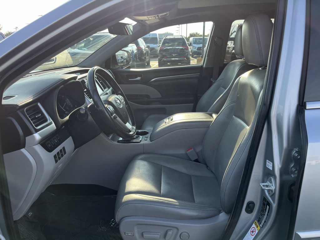 2019 Toyota Highlander Image 28