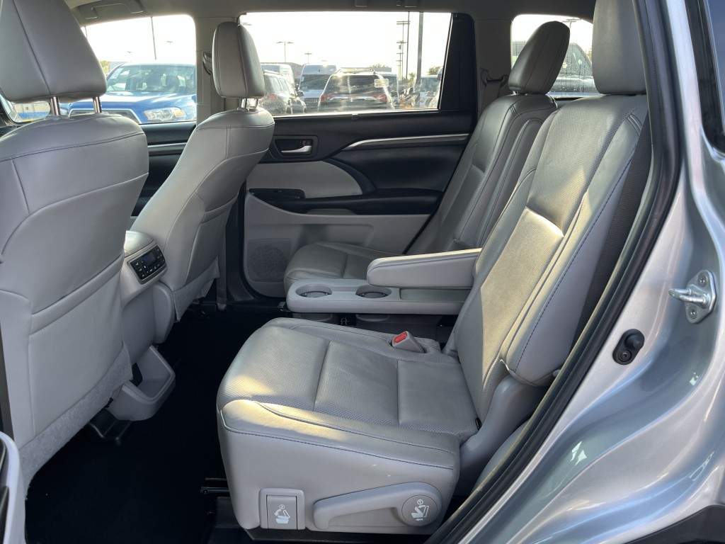 2019 Toyota Highlander Image 30