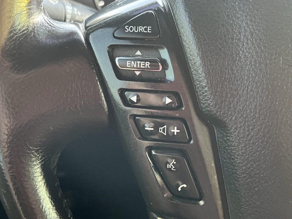 2023 Nissan Titan Image 18