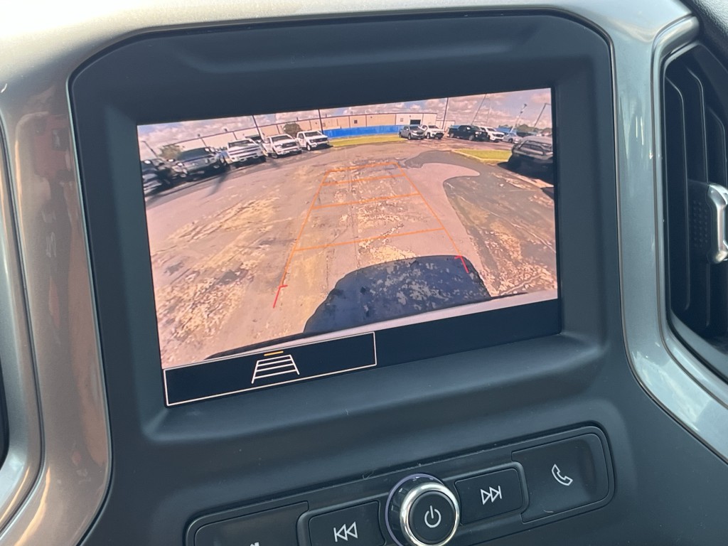 2023 Chevrolet Silverado 1500 Image 7