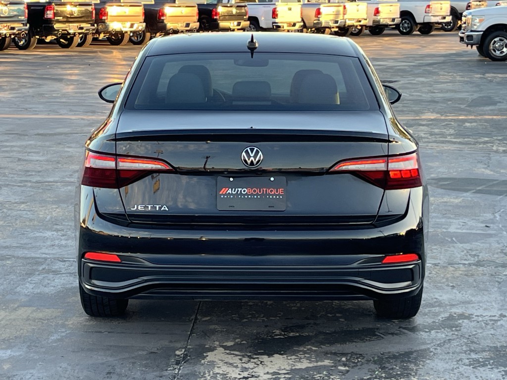 2024 Volkswagen Jetta Image 10