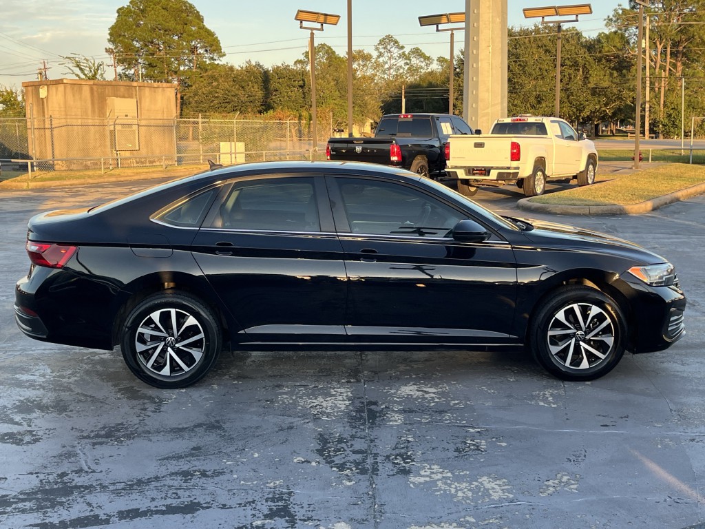 2024 Volkswagen Jetta Image 13