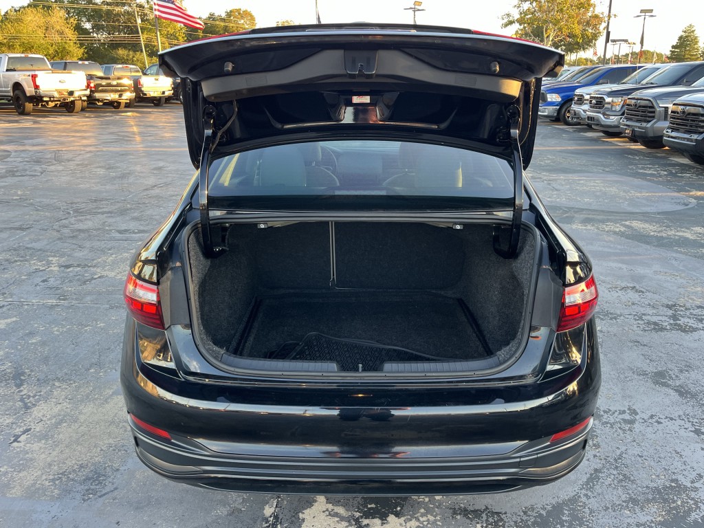 2024 Volkswagen Jetta Image 14