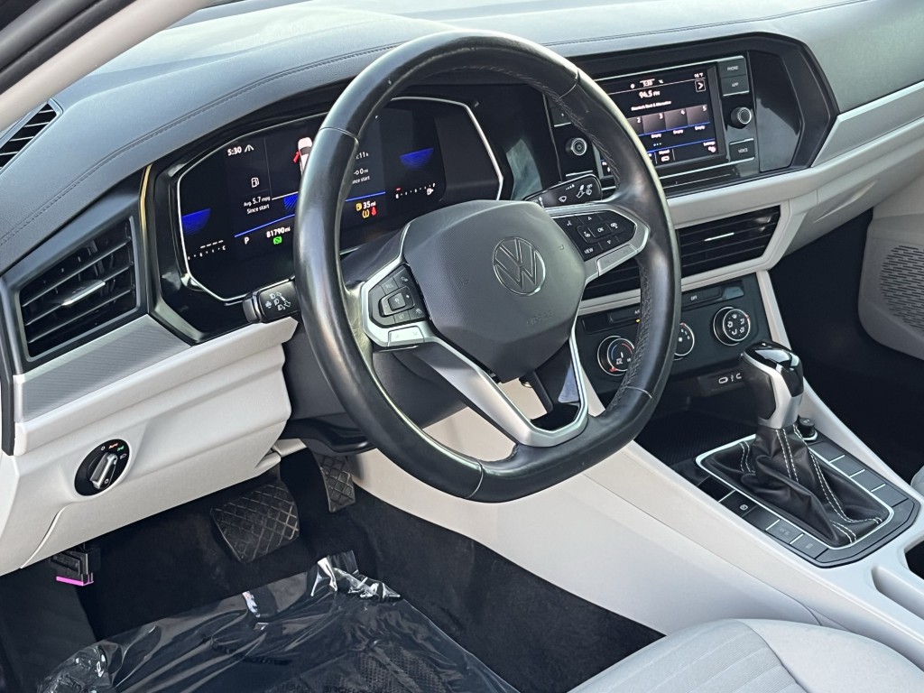 2024 Volkswagen Jetta Image 16