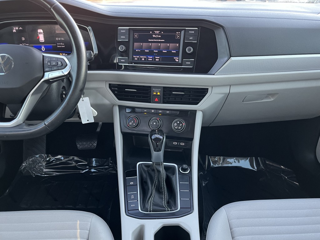 2024 Volkswagen Jetta Image 25