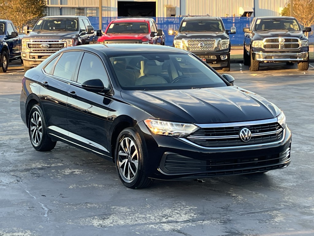2024 Volkswagen Jetta Image 5