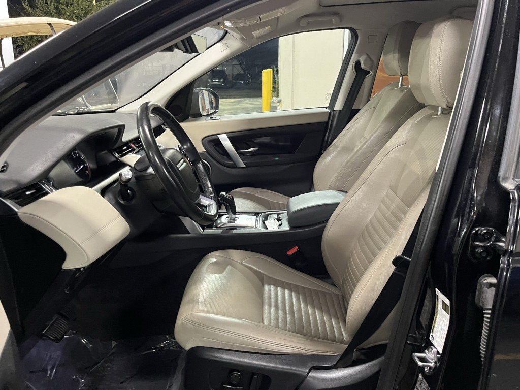 2020 Land Rover Discovery Sport Image 27