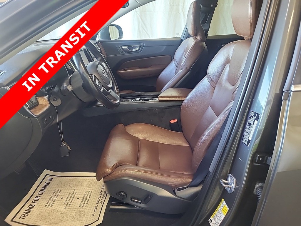 2019 Volvo XC60 Image 8