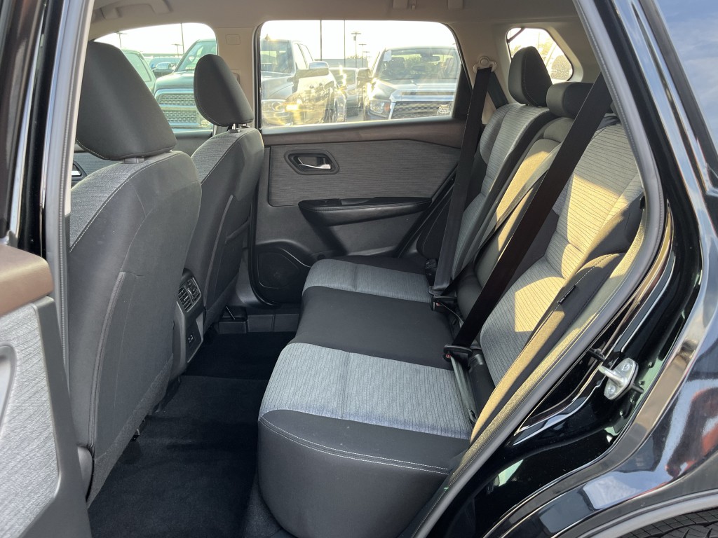 2023 Nissan Rogue Image 30