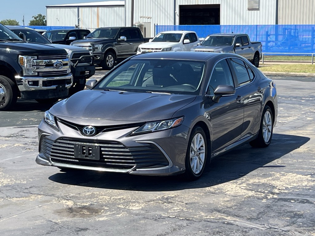 2024 Toyota Camry Image 3
