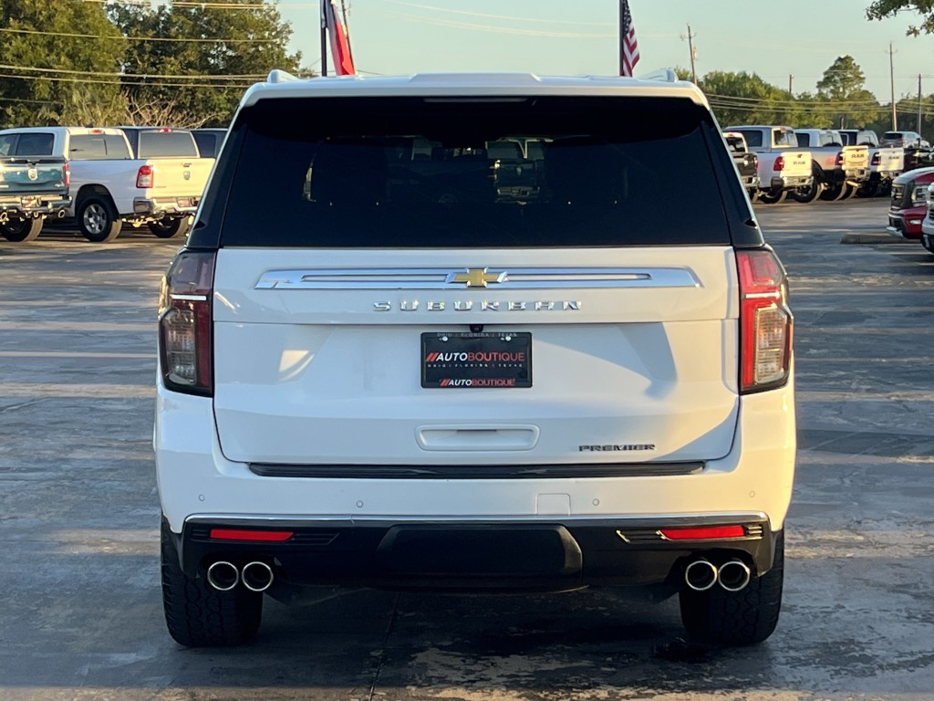 2023 Chevrolet Suburban Image 9