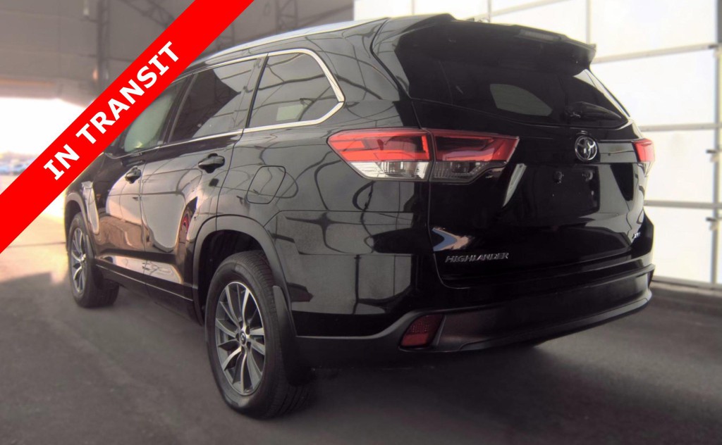 2017 Toyota Highlander Image 6