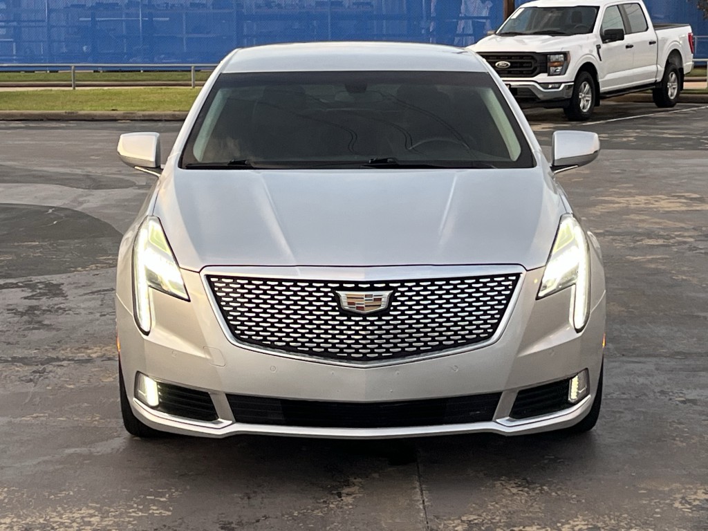2019 Cadillac XTS Image 6