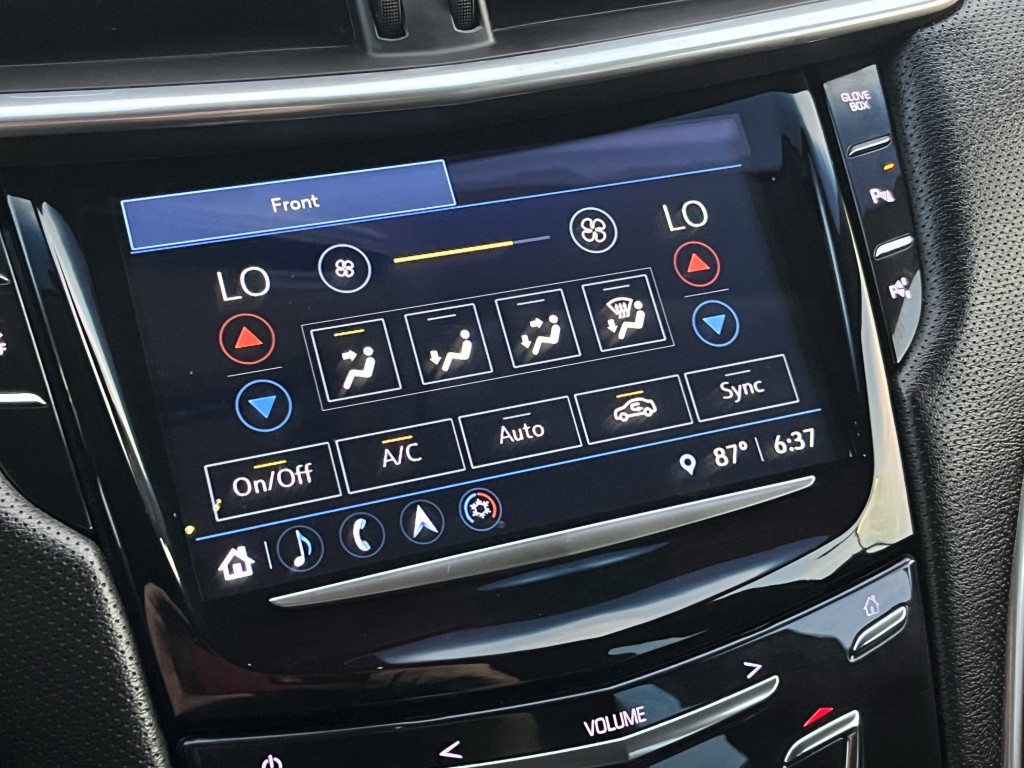 2019 Cadillac XTS Image 8