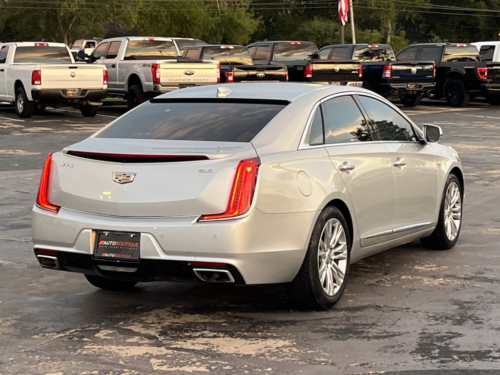 2019 Cadillac XTS Image 10