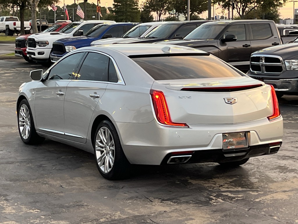 2019 Cadillac XTS Image 11