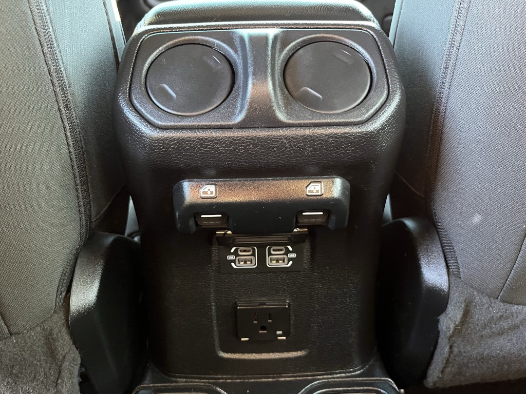 2021 Jeep Wrangler Image 24