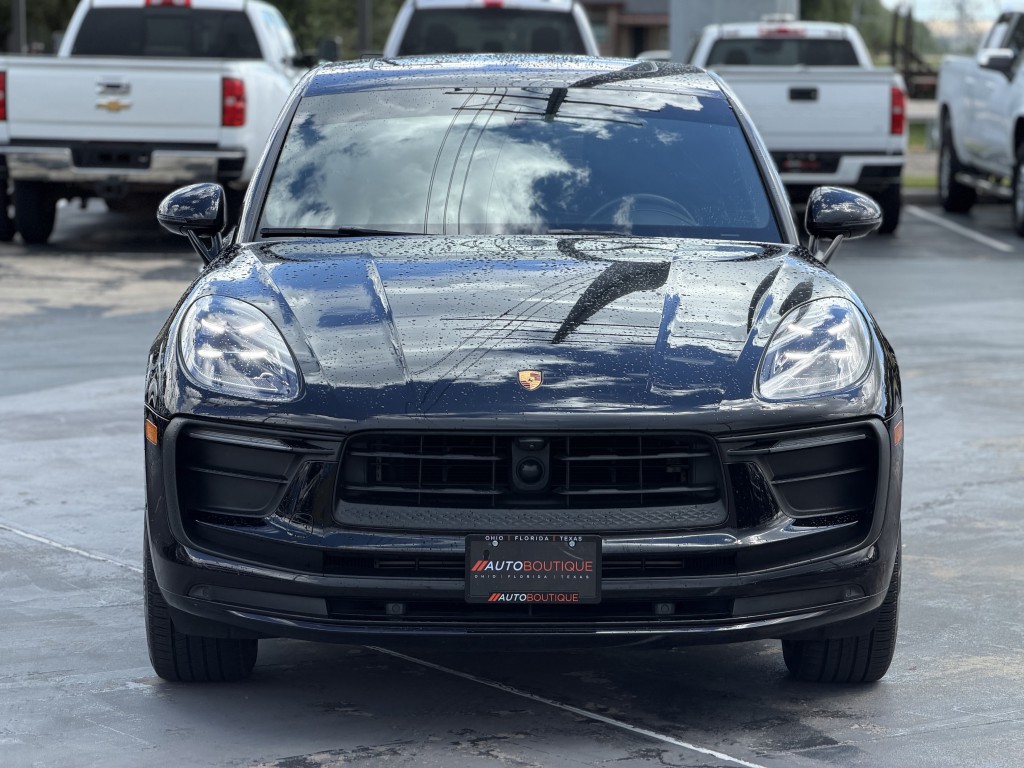 2024 Porsche Macan Image 6