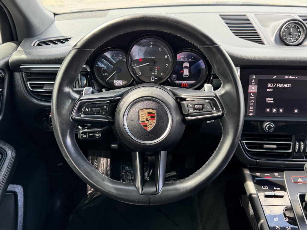 2024 Porsche Macan Image 10