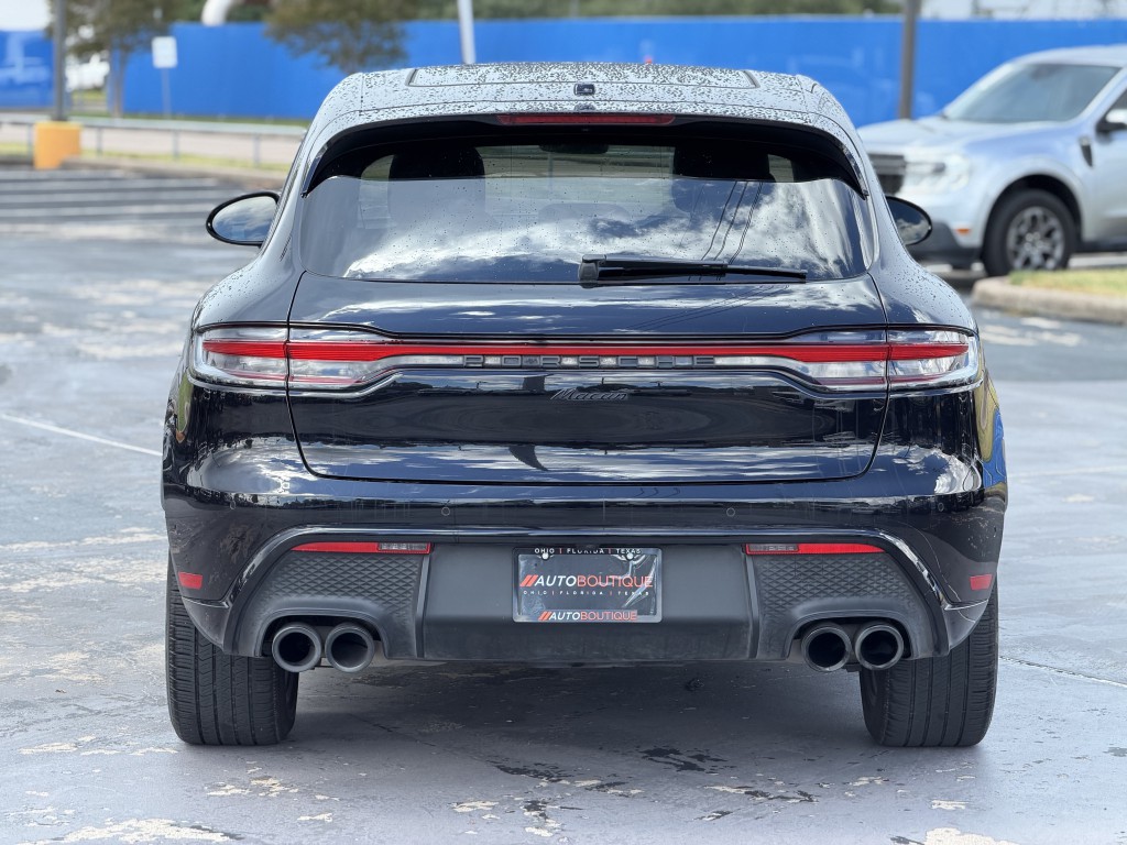 2024 Porsche Macan Image 20