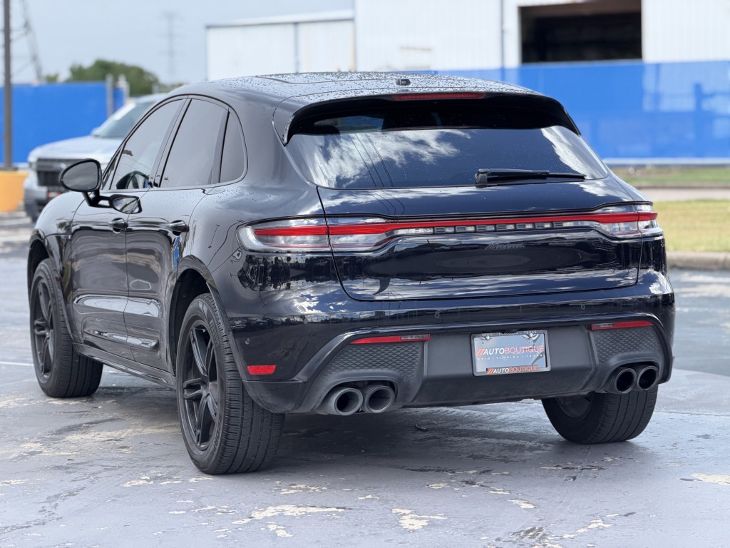 2024 Porsche Macan Image 21