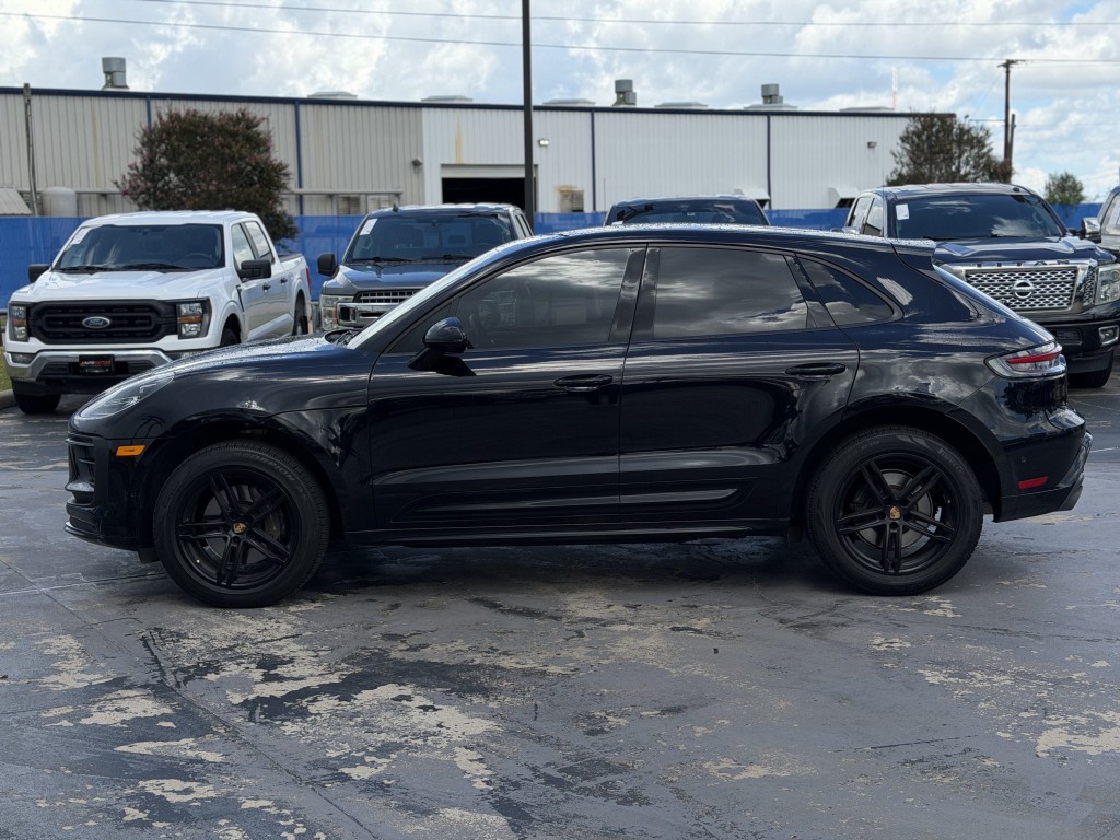 2024 Porsche Macan Image 23