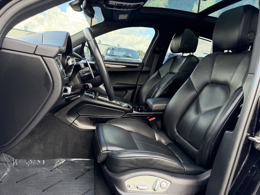 2024 Porsche Macan Image 27