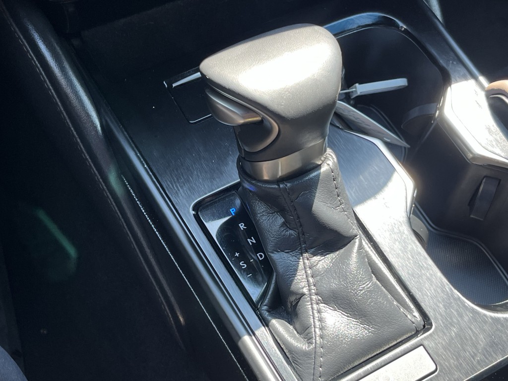 2025 Lexus ES Image 23