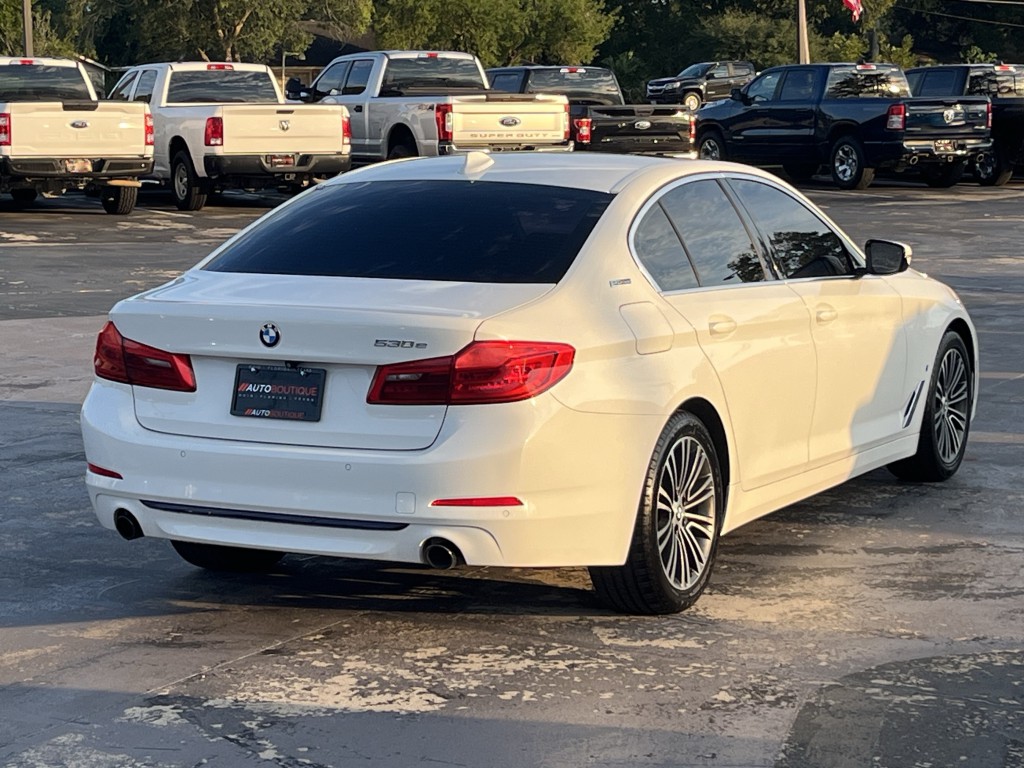 2019 BMW 5 Series Image 11