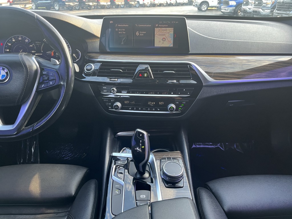 2019 BMW 5 Series Image 24