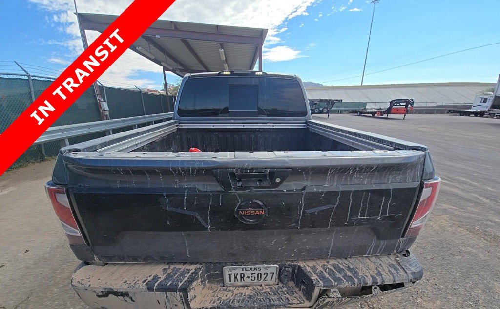 2021 Nissan Titan Image 6