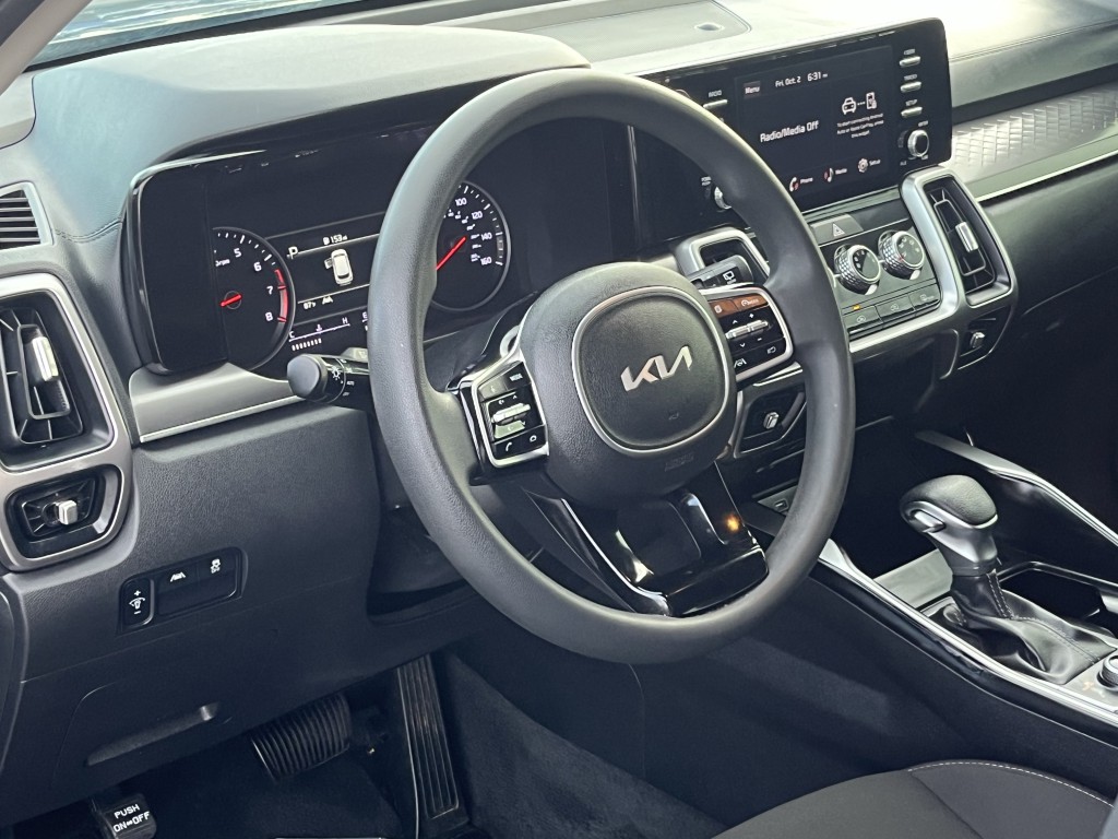 2023 Kia Sorento Image 16