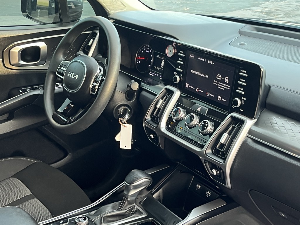 2023 Kia Sorento Image 17