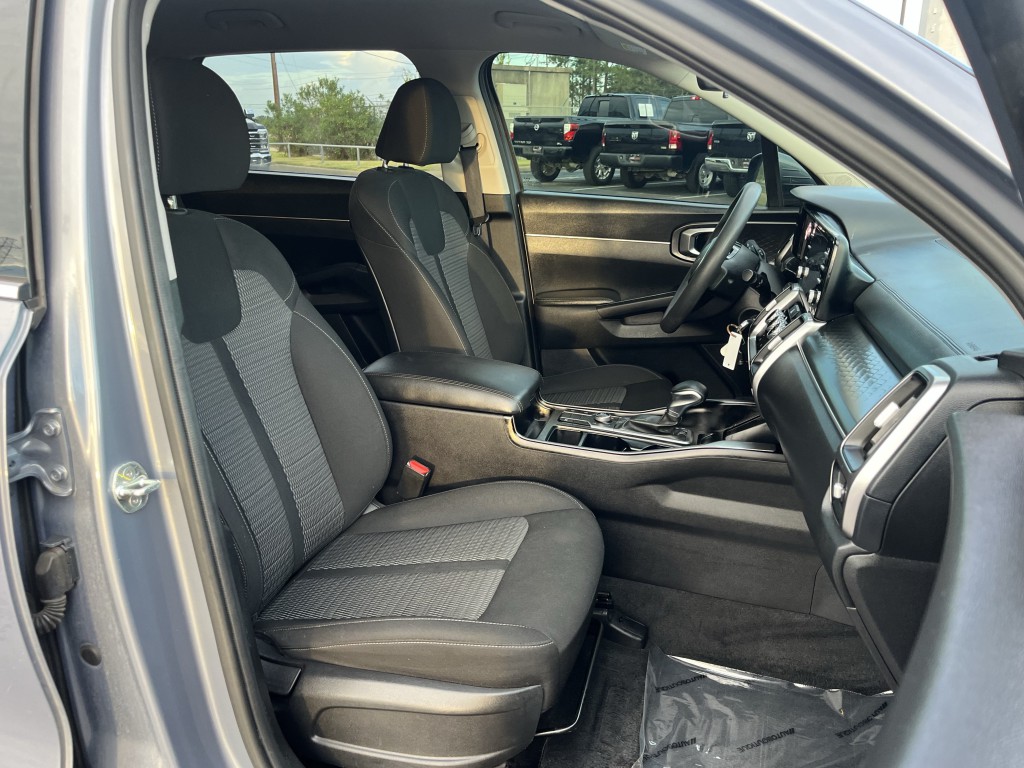 2023 Kia Sorento Image 28