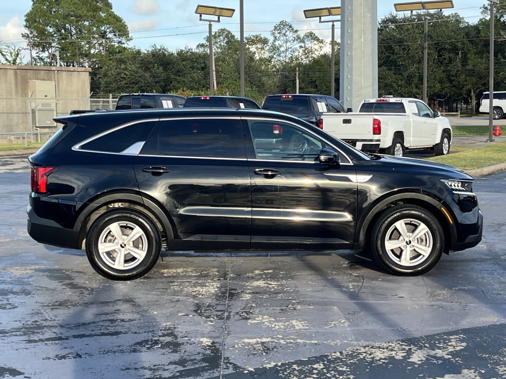 2023 Kia Sorento Image 12
