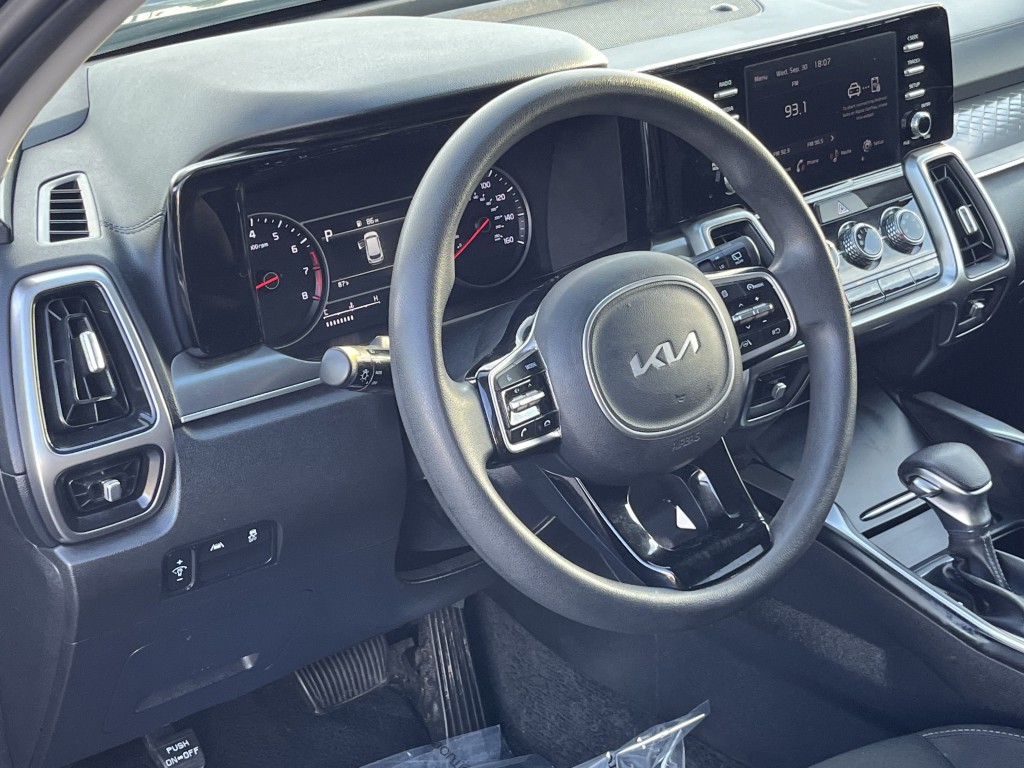 2023 Kia Sorento Image 14