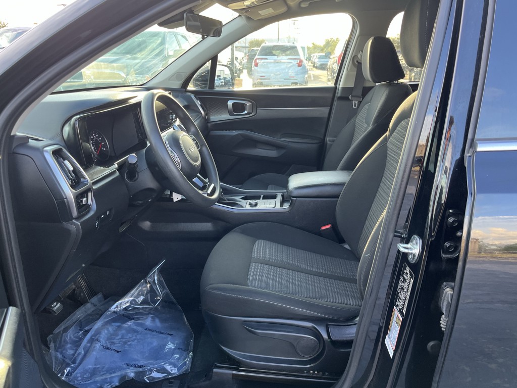 2023 Kia Sorento Image 25
