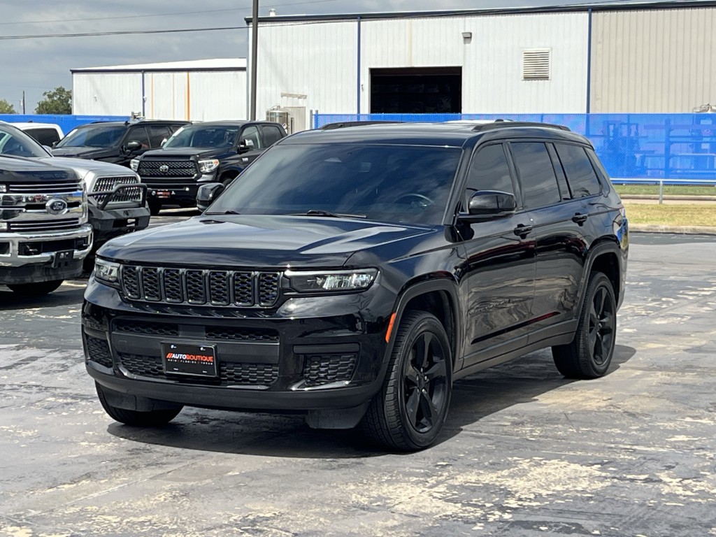 2022 Jeep Grand Cherokee Image 3