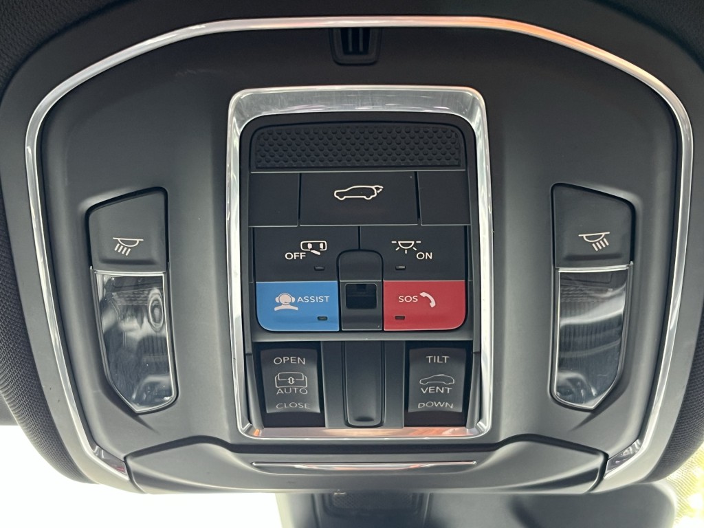 2022 Jeep Grand Cherokee Image 24