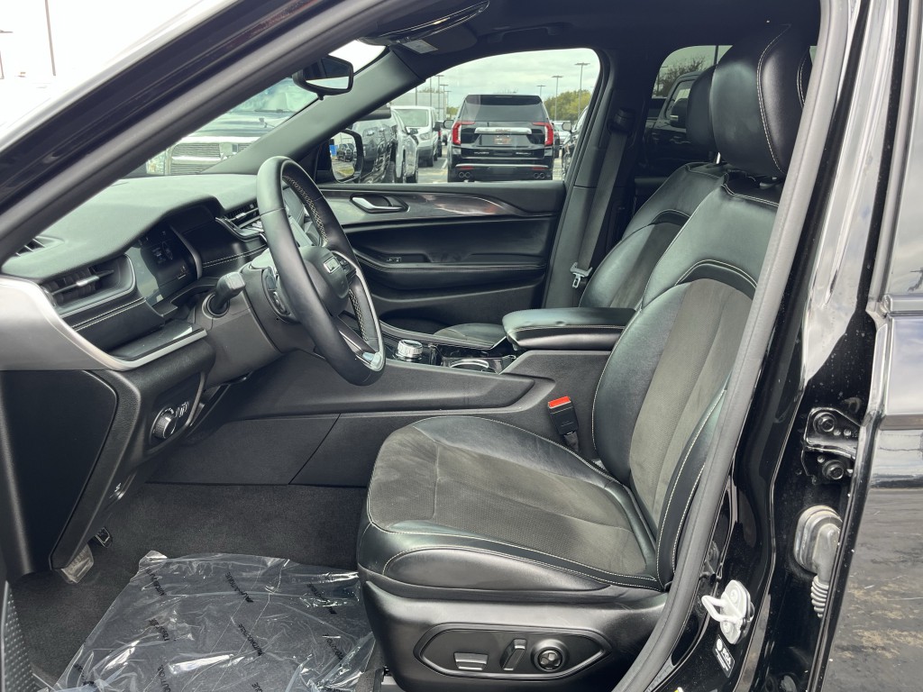 2022 Jeep Grand Cherokee Image 29