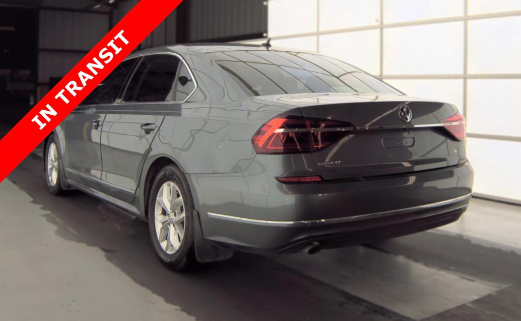 2017 Volkswagen Passat Image 6