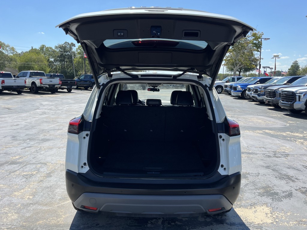2022 Nissan Rogue Image 14