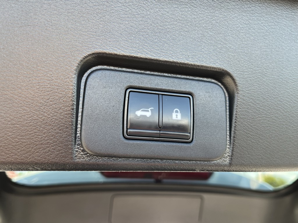 2022 Nissan Rogue Image 16